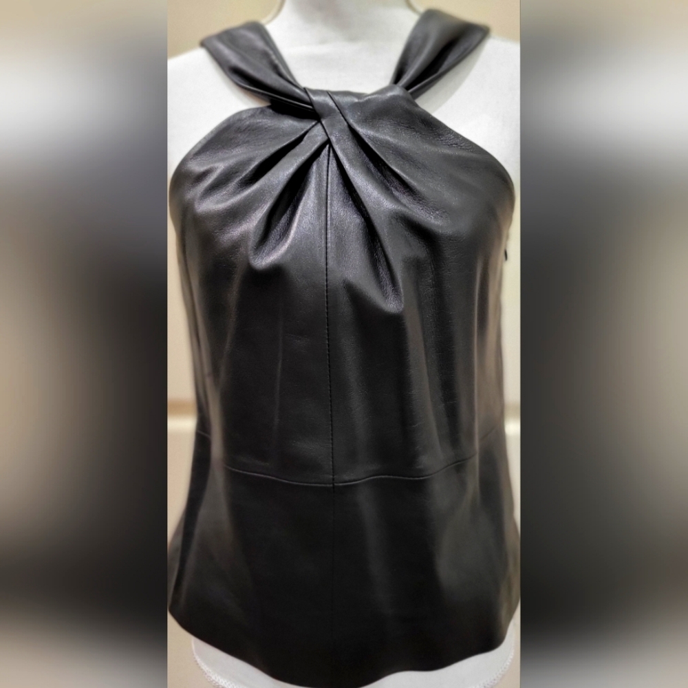 Gorgeous real leather Antonio Melani leather top.
